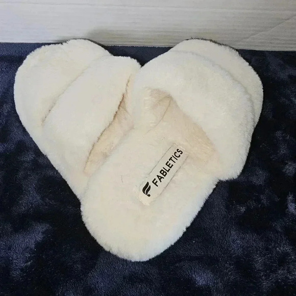 Fabletics Snug Lounge Slippers Sz 9 - Picture 8 of 10